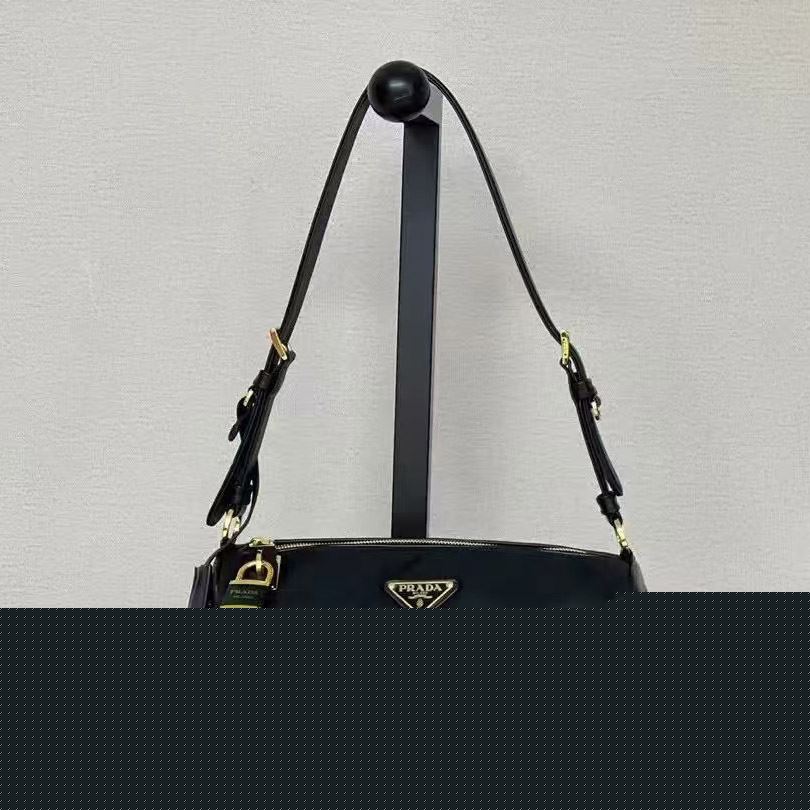 Pra*a top handle bags